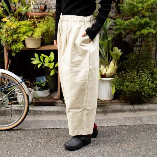 【最安値挑戦】 「CHINO ŠP（エシュペー） CLOTH TAPERED」－WEEKENDER WIDE / パンツ