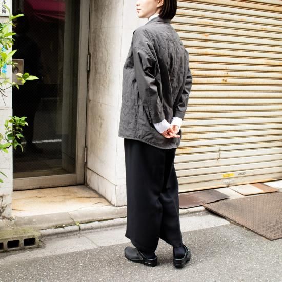 美品 NO CONTROL AIR 三日月 パンツ ドレープ ダブルクロス 黒 NO CONTROL AIR ノーコントロールエアー 「ポリエステル・ドレープ