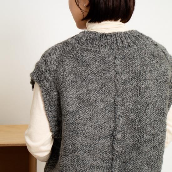 comm.arch. コム・アーチ「Hand Framed Chunky Vest comm.arch. コム・アーチ「Hand Framed Chunky Vest