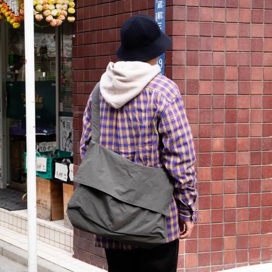 ERA. (イーラ) / 「SHRINK NO MESSENGER BAG」- WEEKENDER SHOP ERA. (イーラ) / 「SHRINK NO MESSENGER BAG」- WEEKENDER SHOP