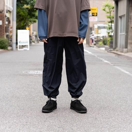 STILL BY HAND スティルバイハンド 「ナイロン軽量素材 裾スピンドル