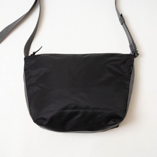 KaILI カイリ 「IREKO POUCH M」－ WEEKENDER SHOP
