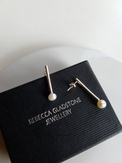 REBECCA GLADSTONE JEWELLERYʥ٥å åɥȡ 奨꡼ Pearl Bar earringإѥȻġ