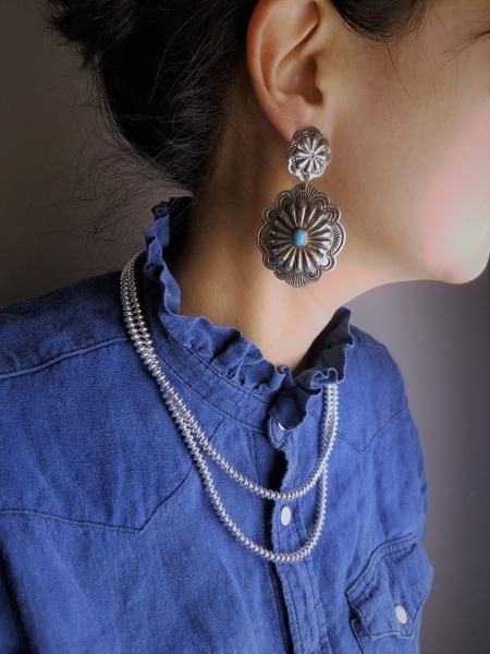 Indian Jewellery インディアンジュエリー ターコイズ スウィングモチーフピアス バナナブラウン 川越レディースセレクトショップ Indian Jewellery インディアンジュエリー ターコイズ スウィングモチーフピアス バナナブラウン 川越レディースセレクトショップ