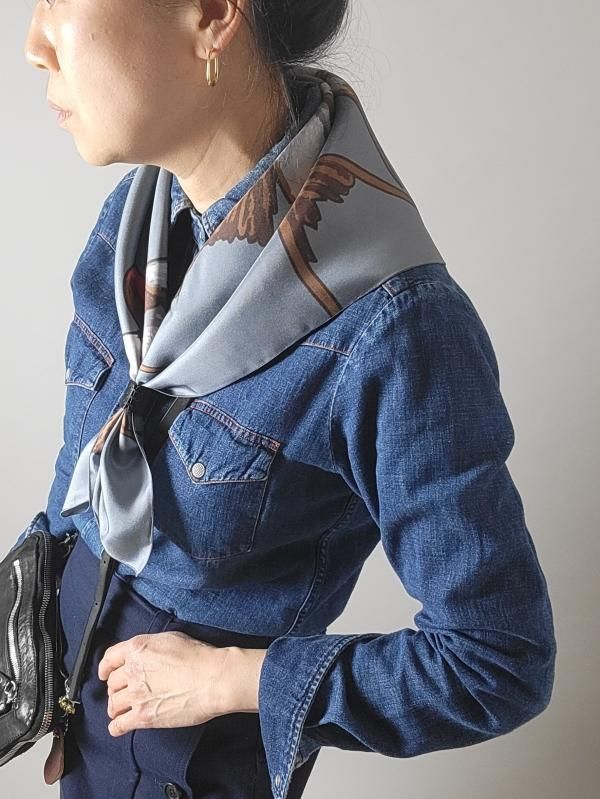 A Piece Of Chic ピース オブ シック スクエアシルクスカーフ 68 68 Sparrow バナナブラウン 川越レディースセレクトショップ A Piece Of Chic ピース オブ シック スクエアシルクスカーフ 68 68 Sparrow バナナブラウン 川越レディースセレクトショップ