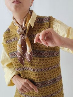 ★Jamieson's Knitwear（ジャミーソンズニットウェア）ALL OVER FAIRISLE Vネックベスト