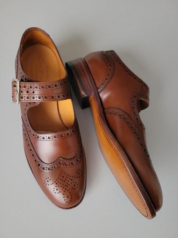 JALAN SRIWIJAYA（ジャラン スリウァヤ） ストラップシューズ - バナナ