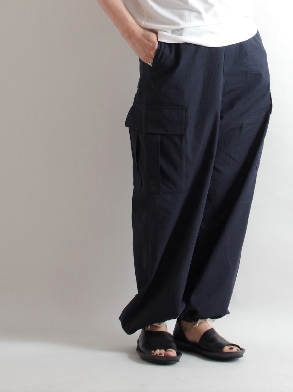 再入荷！Honnete(オネット) カーゴパンツ EASY SHELL TROUSERS