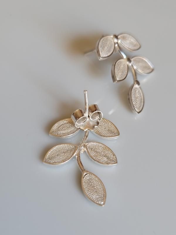 LULO (ルロ) シルバーピアス plant SILVER【ネコポス指定可能