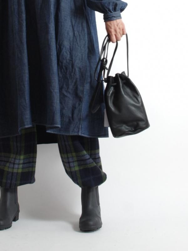 POMTATA (ポンタタ)NON DROW STRING ショルダーバッグ POMTATA (ポンタタ)NON DROW STRING ショルダーバッグ