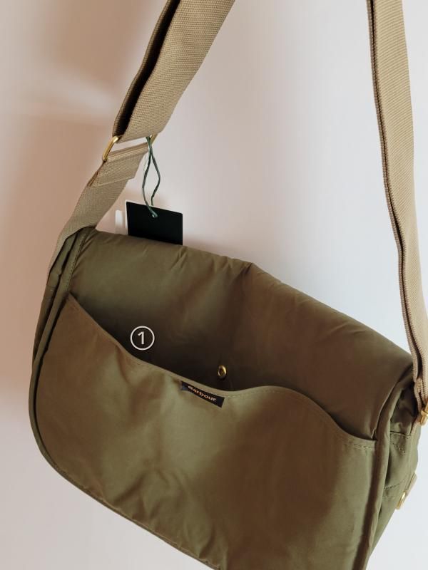 Barbour(バブアー) Transport Riever Crossbady Bag ショルダー Barbour(バブアー) Transport Riever Crossbady Bag ショルダー