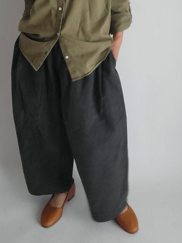 新品未使用　英国製yarmo ヤーモ　モールスキンワークパンツ　カーキ モールスキンワークパンツ／Yarmo（ヤーモ）｜愛着を持って