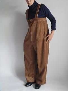 <img class='new_mark_img1' src='https://img.shop-pro.jp/img/new/icons8.gif' style='border:none;display:inline;margin:0px;padding:0px;width:auto;' />Yarmo(䡼)High Rise Brace Trousersϥ饤֥졼ȥ饦