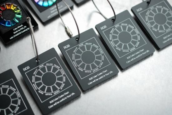 色見本キーホルダー 色相環【ミラーキャンディー】+結晶塗装黒