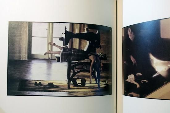 サラ ムーン展　図録 Amazon.co.jp: Sarah Moon サラ・ムーン展 図録 絵画 アート