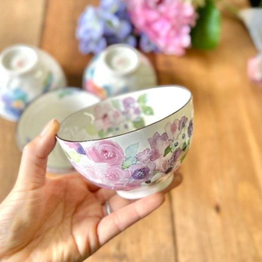 大人女性の 花柄 お茶碗 美濃焼とやちむんと - 可愛らしい女性向け食器 | 工芸品