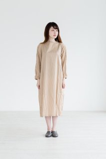 the last flower of the afternoon | 雨間（あまあい）のlong pull over dress (light beige) | ワンピース