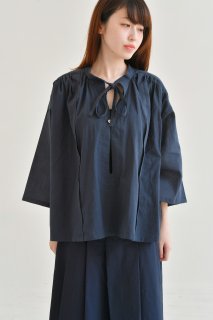 the last flower of the afternoon | 追懐のsmock blouse (navy) | ブラウス