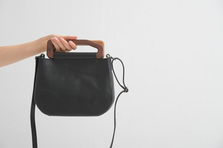 yuruku (ユルク) | Metry Bag S (black) | バッグ ショルダーバッグ 国産レザー ウッドハンドル