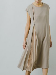 WHYTO. (ホワイト) | Pleats Design Dress (grayge) | 送料無料 ワンピース お洒落 レディース