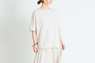 le vent souffle | ROUND HEM SLIT TEE (beige) | T ŷ ޯ