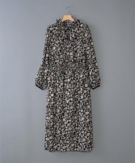 WHYTO. (ホワイト) | Flower frill collar dress (black) | 送料無料 ワンピース お洒落