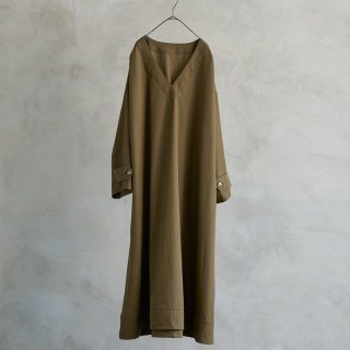 the last flower of the afternoon | 夜のほとり V-neck wide maxi dress (olive green) | ワンピース レディース