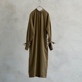 the last flower of the afternoon | ΤۤȤ back open dress (olive green) | ԡ ǥ