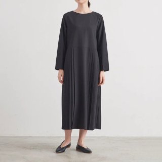 UN CINQ (アンサンク) | TROPICAL PLEATS DRESS (black) | 送料無料  シンプル ワンピース スカート 