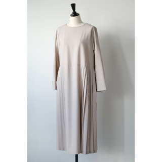 UN CINQ (アンサンク) | TROPICAL PLEATS DRESS (beige) | 送料無料  シンプル ワンピース スカート 