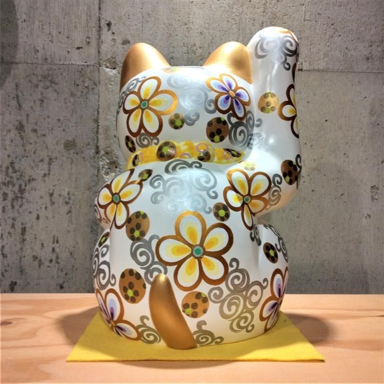 招き猫8号(黄) 正倉院モチーフ模様(安江美香作) - ふくろう 招き猫8号(黄) 正倉院モチーフ模様(安江美香作) - ふくろう