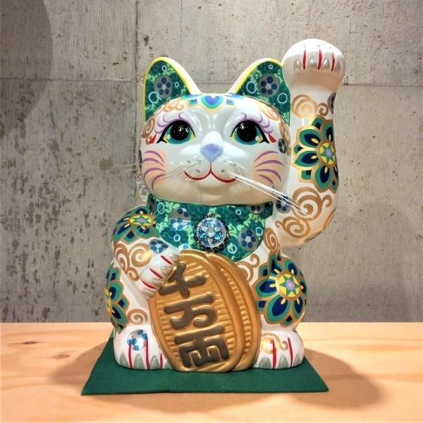 招き猫8号(緑) 正倉院モチーフ模様(安江美香作) - ふくろう 招き猫8号(緑) 正倉院モチーフ模様(安江美香作) - ふくろう