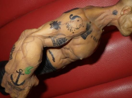 POPEYE フィギュア 筋肉質 タトゥー付き POPEYE フィギュア 筋肉質 タトゥー付き