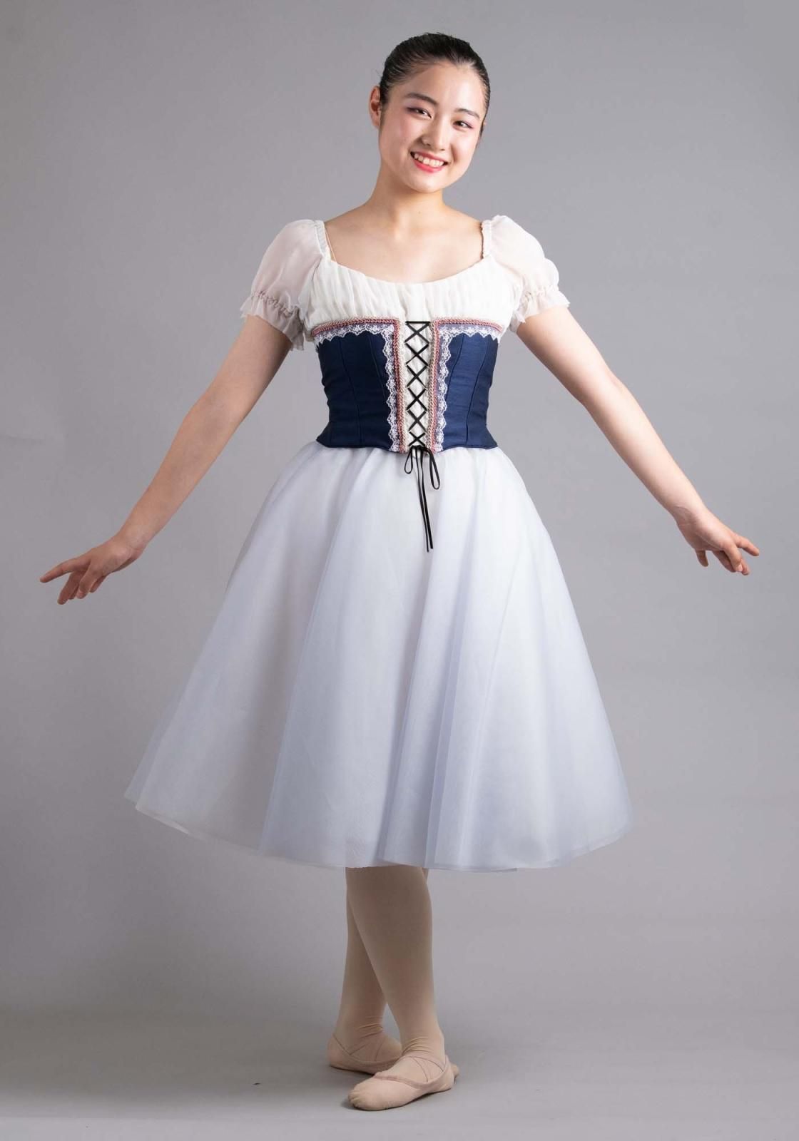 ジゼル　バレエ衣装 ジゼルのヴァリエーション🌷✨ 先日投稿したジゼル 全体像のご紹介です