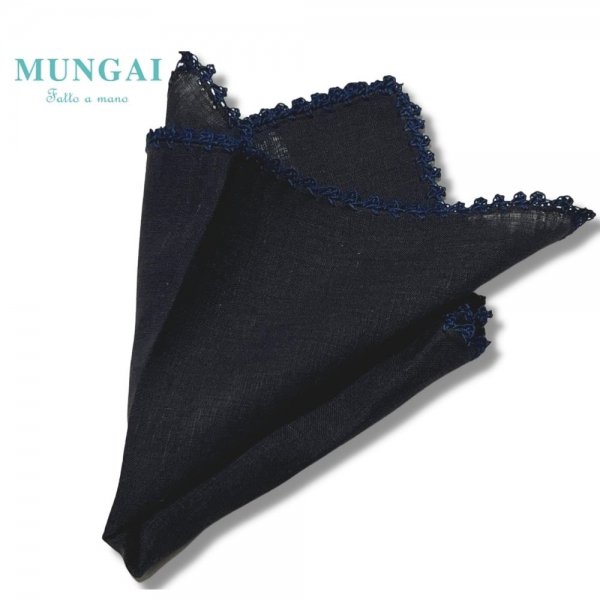 MUNGAI (ムンガイ) ナイトブルー×ネイビー / Greca グレカ（ギリシャ紋様） / ハンドメイド / ポケットチーフ