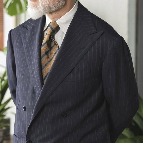 Atto Vannucci ネクタイ | ダークベージュ マルチストライプ 小 Atto Vannucci ネクタイ | ダークベージュ マルチストライプ 小