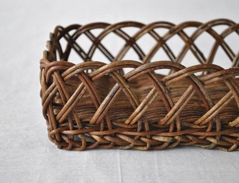 【山田】【民藝】あけび　小物入れ　中 あけびかご 角小物入れ（中） - 日本の手仕事の店 ちゃらっぽこ -ちゃ