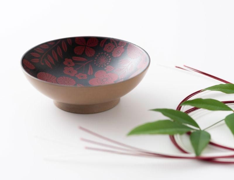 漆絵の盃 花文様（赤） ほくるし堂 - 日本の手仕事の店 ちゃらっ