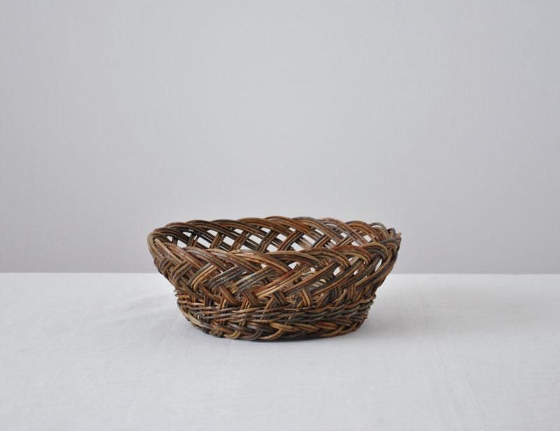 あけびかご 波型皿（小） - 日本の手仕事の店 ちゃらっぽこ -ちゃらっpoco-