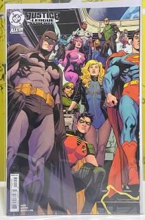 JUSTICE LEAGUE UNLIMITED #7 CVR G INC 1:25 TRAVIS MOORE CONNECTING CARD STOCK VAR (WE ARE YESTERDAY)