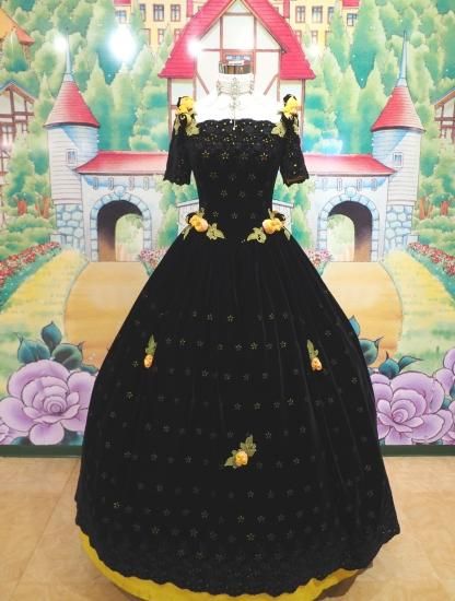 Size 11号 黒に黄色いお花がアクセントの可愛いお姫様ドレス アンティークきもの倶楽部 現代に甦ったアンティーク着物やドレス で 世界中を楽しくする倶楽部 Size 11号 黒に黄色いお花がアクセントの可愛いお姫様ドレス アンティークきもの倶楽部 現代に甦ったアンティーク着物やドレス で 世界中を楽しくする倶楽部