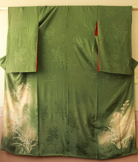 レンタル着物]貴重な緑色のアンティーク中振袖 - アンティークきもの