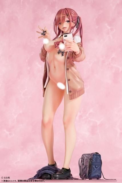 なな枕「ピアスを見せてくれる赤髪ギャルちゃん」素顔ver. 1/5スケール塗装済み完成品フィギュア