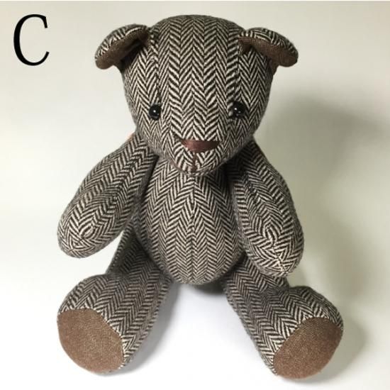 ウールを使用したテディベアのぬいぐるみです