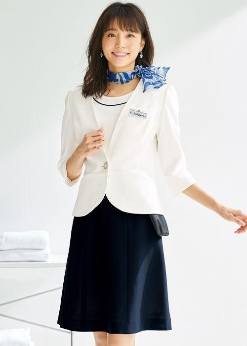 新品アンジョア事務服ノーカラー花柄ドットアンジョア事務服　ノーカラー　花柄ド アンジョア事務服 ノーカラー 花柄ドット - メルカリ
