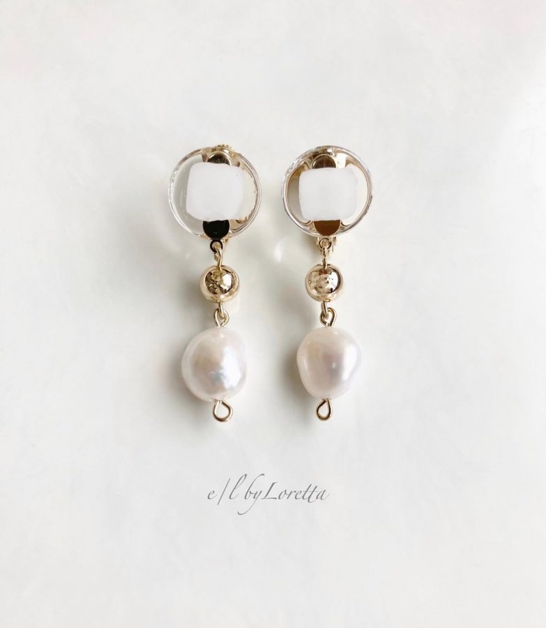Mini circle 淡水パール × metal ball pierce/earring(White) [cc] - E/L by Loretta
