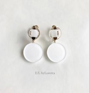 W circle studs pierce/earring(White  White) [cc]

