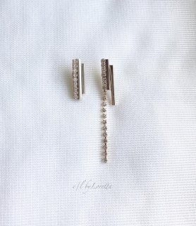 Asymmetry crystal chain bijou pierce/earring [cc]
