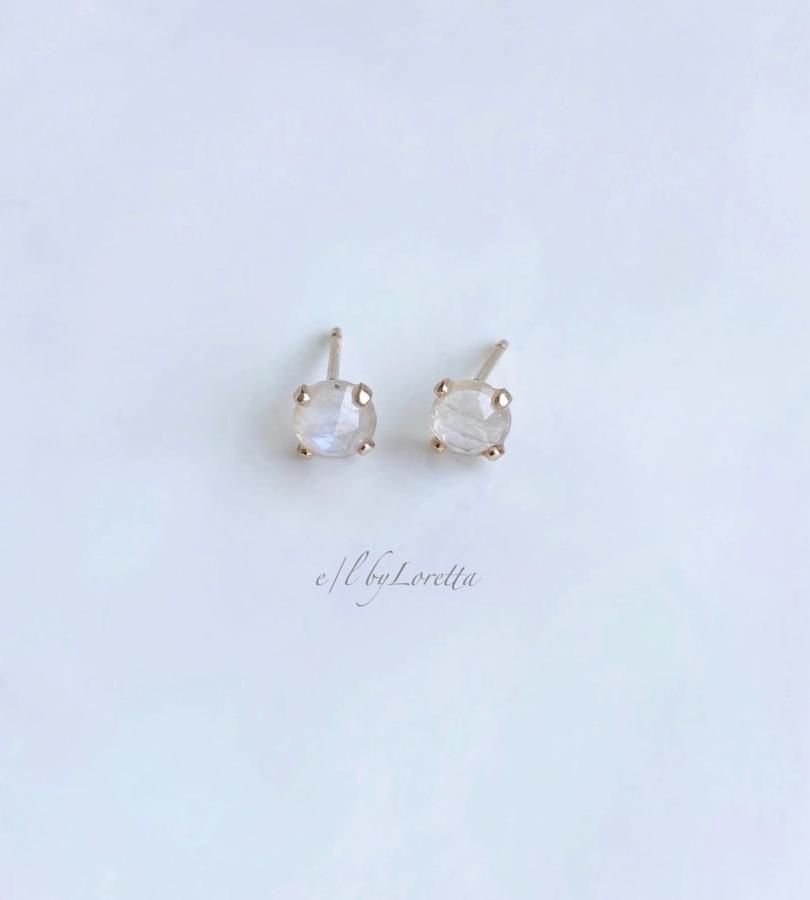 レインボームーンストーン 14kgf pierce - E/L by Loretta ONLINE STORE レインボームーンストーン 14kgf pierce - E/L by Loretta ONLINE STORE