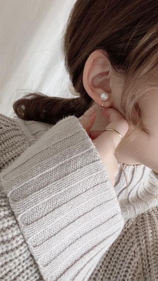 Leaf flower × quartz cotton pearl circle brooch & pierce Leaf flower × quartz cotton pearl circle brooch & pierce